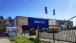 406-biocoop-caluire-montee-des-soldats-magasin-bio-facade.webp